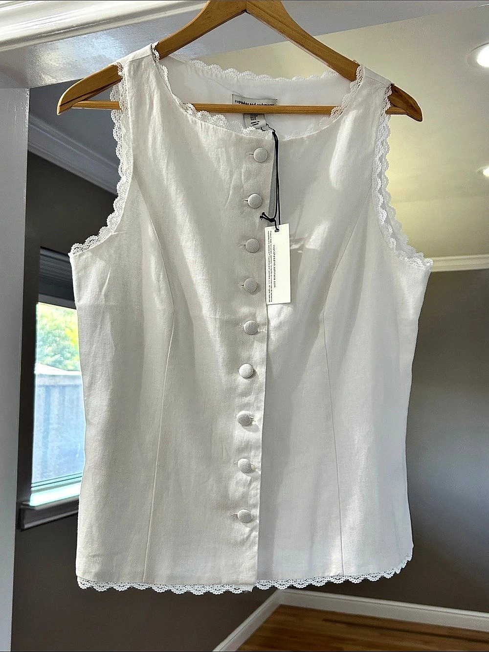 White Button Front Sleeveless Top NWT